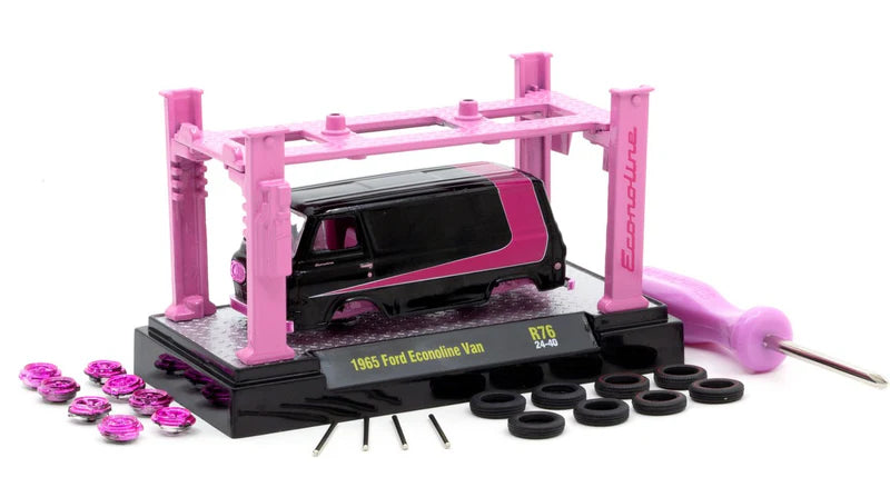 M2 '65 Ford Econoline Van (CHASE)